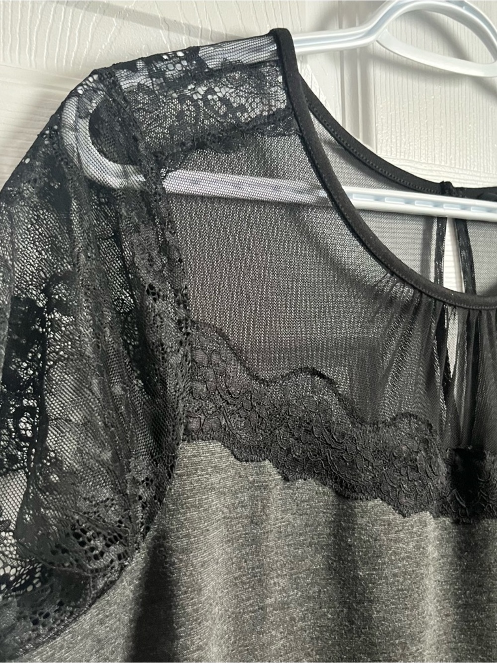 RW&CO Blouse XL Top cami Lace Sheer black Grey women chic - Picture 2 of 6